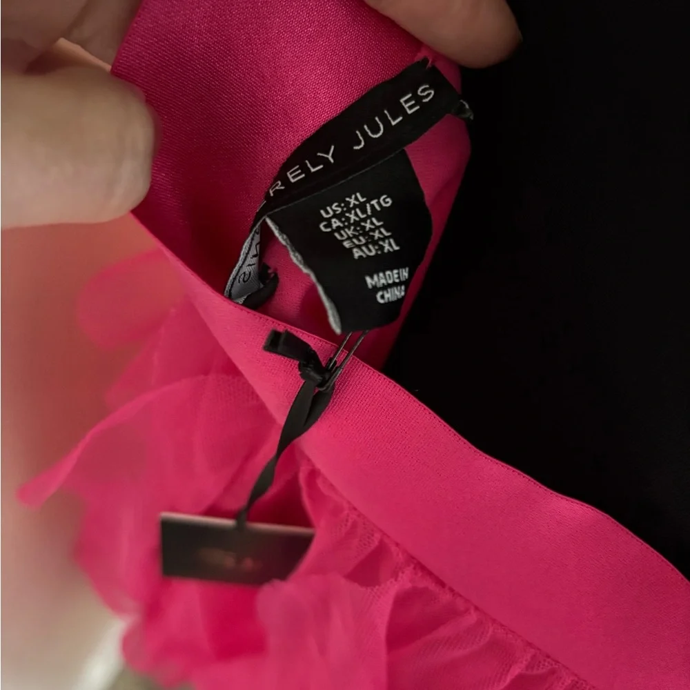 Sincerely Jules Vibrant Pink Skirt - Picture 4 of 4